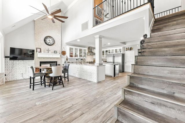 9010 Point Barrow Road, Beach City, TX 77523