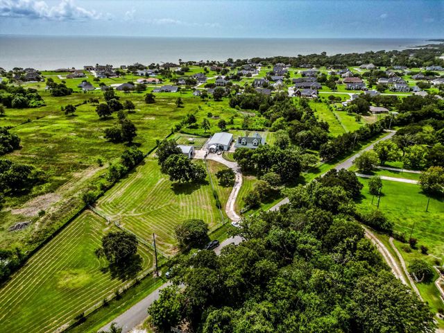 9010 Point Barrow Road, Beach City, TX 77523