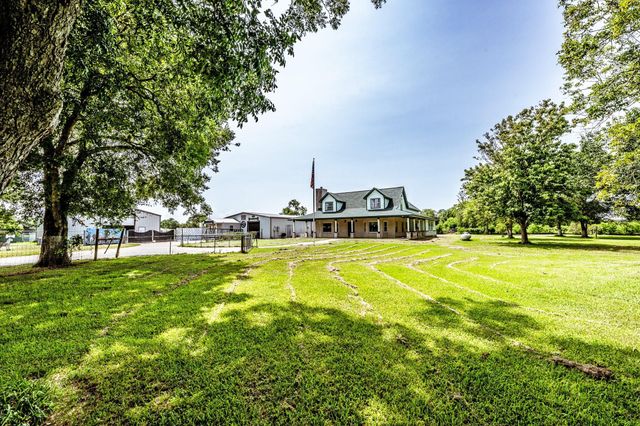 9010 Point Barrow Road, Beach City, TX 77523