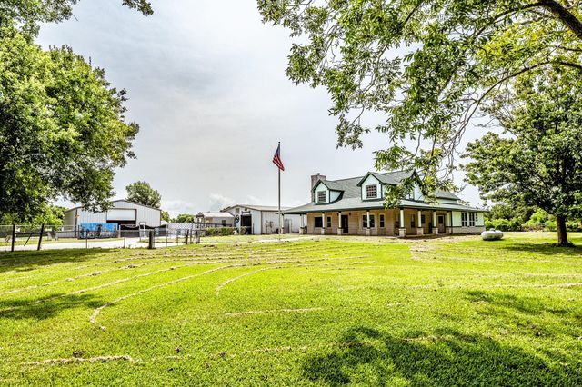 9010 Point Barrow Road, Beach City, TX 77523