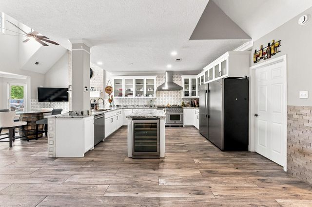 9010 Point Barrow Road, Beach City, TX 77523