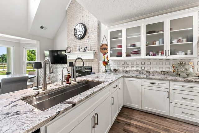 9010 Point Barrow Road, Beach City, TX 77523