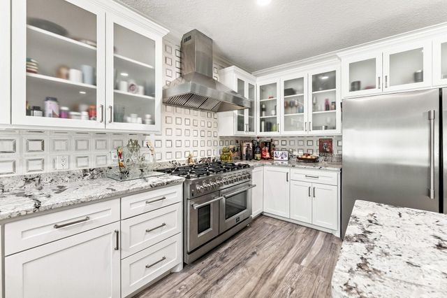 9010 Point Barrow Road, Beach City, TX 77523