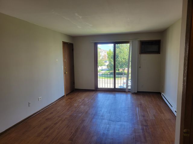 1257 Harding Avenue A2, Des Plaines, IL 60016