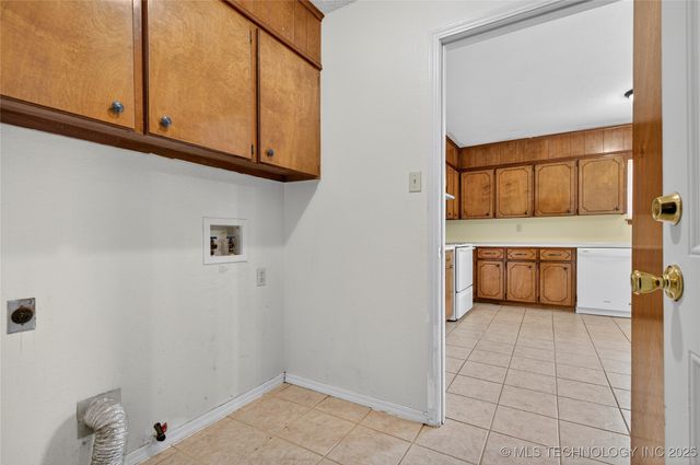 116 N Spruce Avenue, Bartlesville, OK 74006