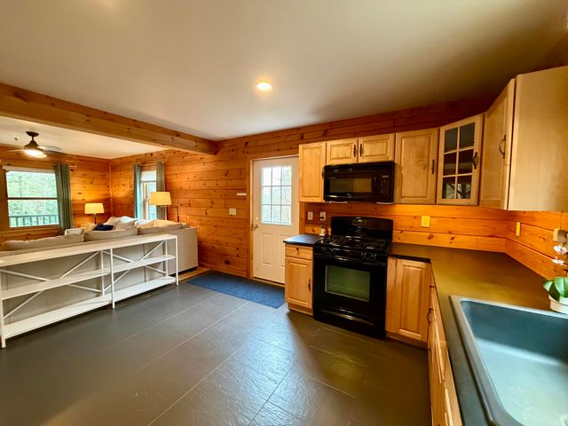 102 Strackville Road, Schuyler Falls, NY 12985