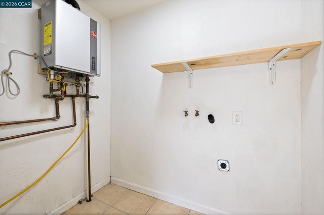 4820 Blum Rd, Martinez, CA 94553