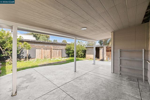 4820 Blum Rd, Martinez, CA 94553