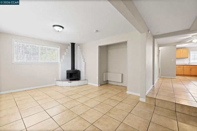 4820 Blum Rd, Martinez, CA 94553