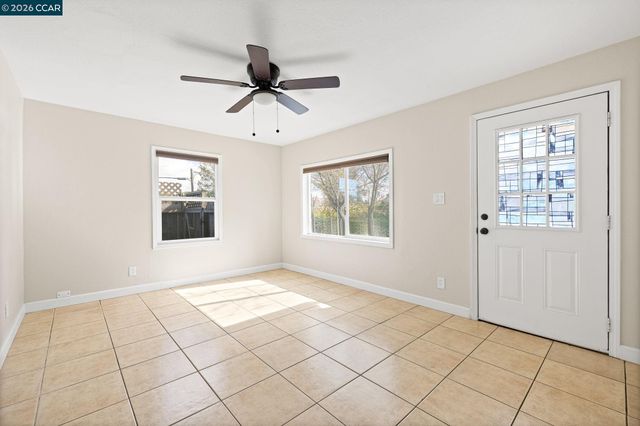 4820 Blum Rd, Martinez, CA 94553