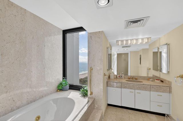 1500 S Ocean Boulevard 606, Boca Raton, FL 33432
