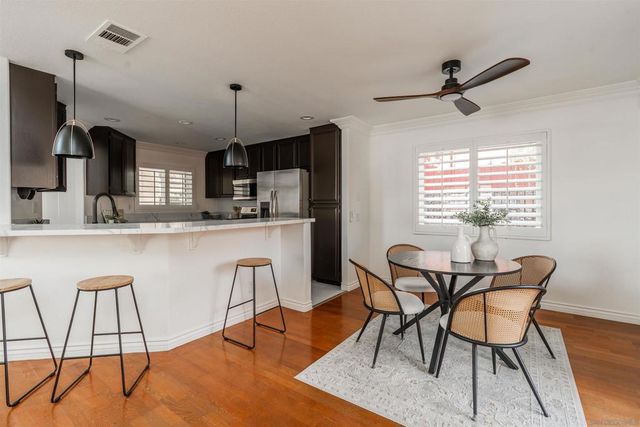 29747 Circle R Ct, Escondido, CA 92026