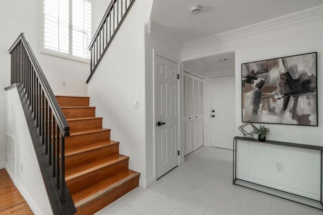 29747 Circle R Ct, Escondido, CA 92026