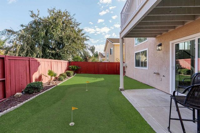 29747 Circle R Ct, Escondido, CA 92026