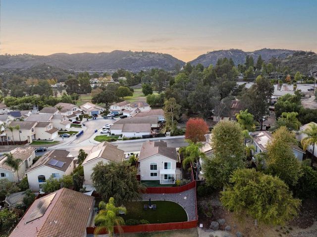 29747 Circle R Ct, Escondido, CA 92026