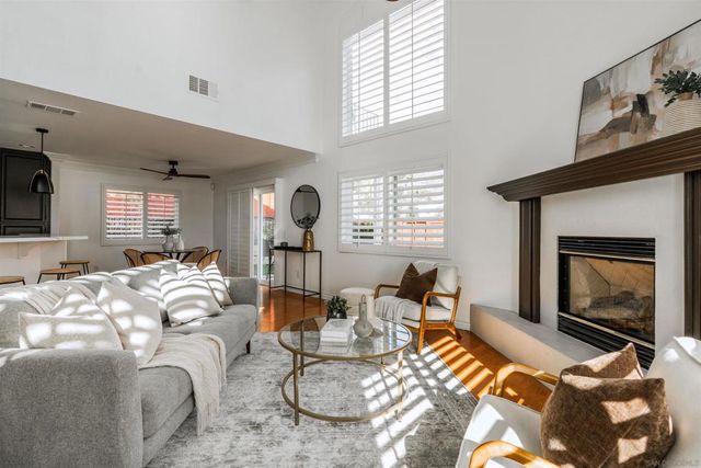 29747 Circle R Ct, Escondido, CA 92026