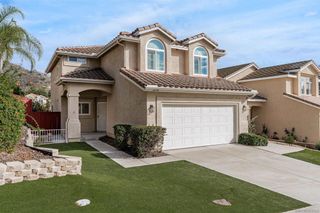 29747 Circle R Ct, Escondido, CA 92026