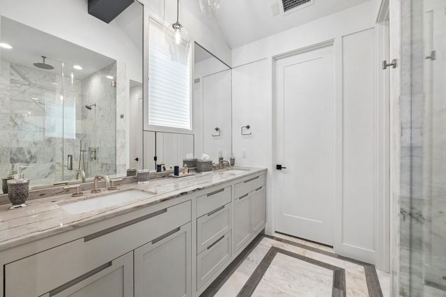 1308 Heslep Street C, Houston, TX 77009