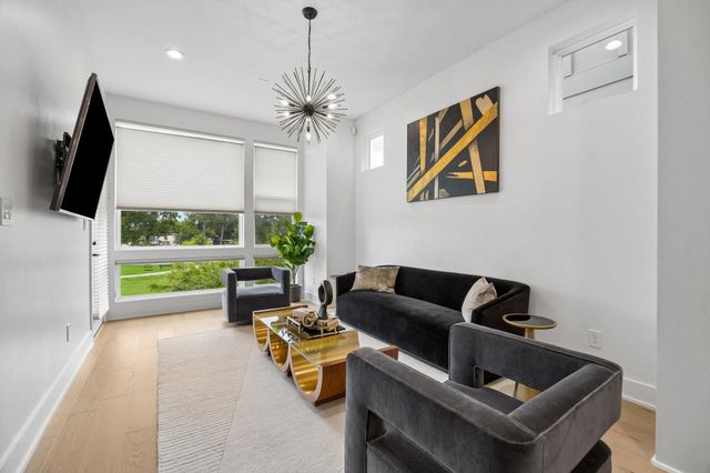 1308 Heslep Street C, Houston, TX 77009