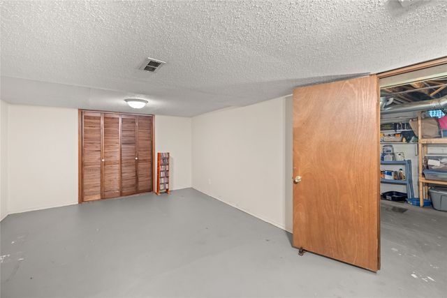7206 SW 14th Street, Des Moines, IA 50315