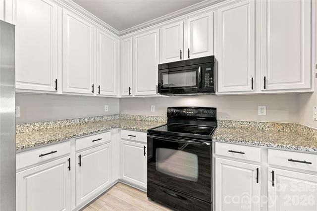 231 Dawn Mist Lane, Fort Mill, SC 29708