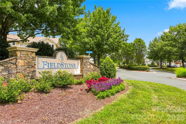 231 Dawn Mist Lane, Fort Mill, SC 29708