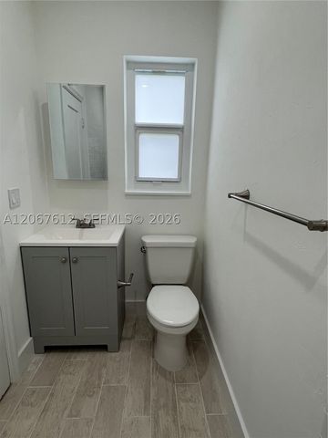 110 SW 30th Rd, Miami, FL 33129