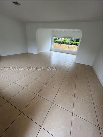 110 SW 30th Rd, Miami, FL 33129