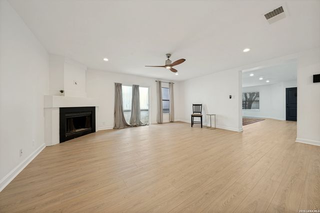 12915 Hunters Moon, San Antonio, TX 78249