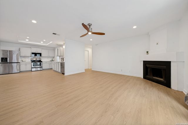 12915 Hunters Moon, San Antonio, TX 78249