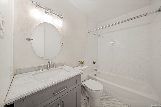 12915 Hunters Moon, San Antonio, TX 78249