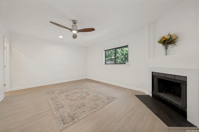 12915 Hunters Moon, San Antonio, TX 78249
