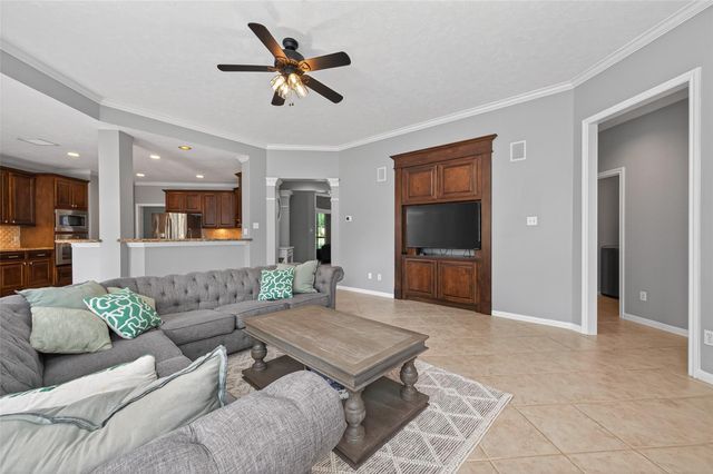 31 Sagamore Bend Place, The Woodlands, TX 77382