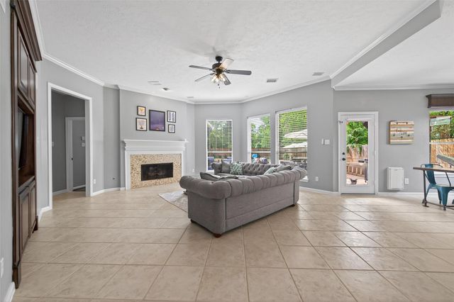 31 Sagamore Bend Place, The Woodlands, TX 77382