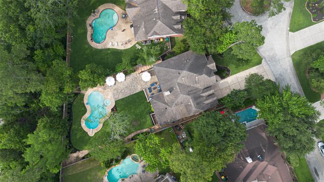 31 Sagamore Bend Place, The Woodlands, TX 77382