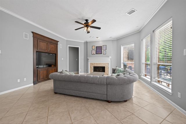 31 Sagamore Bend Place, The Woodlands, TX 77382