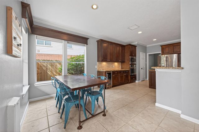 31 Sagamore Bend Place, The Woodlands, TX 77382