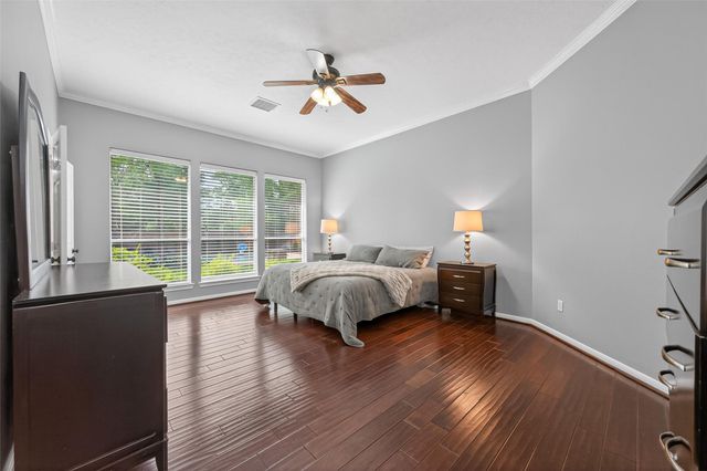 31 Sagamore Bend Place, The Woodlands, TX 77382