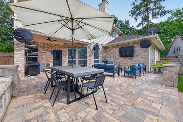 31 Sagamore Bend Place, The Woodlands, TX 77382