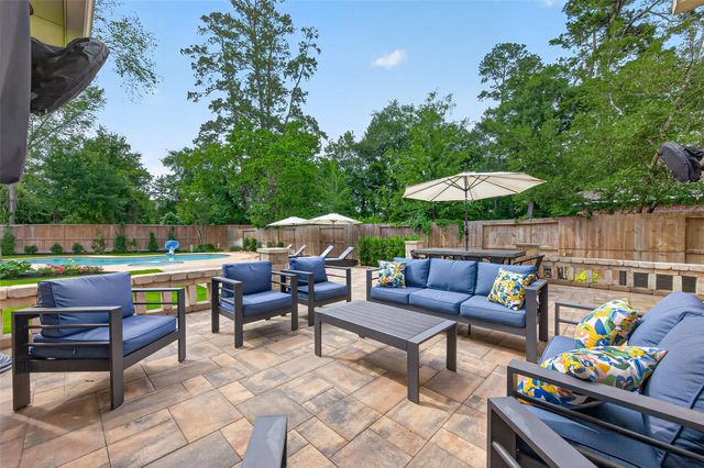 31 Sagamore Bend Place, The Woodlands, TX 77382