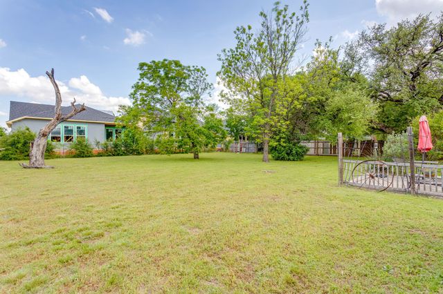 4548 Hodgkins Road, Lake Worth, TX 76135