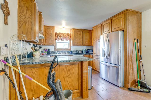 4548 Hodgkins Road, Lake Worth, TX 76135