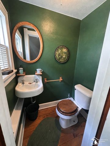 275 W Vesey Street, Petersburg, MI 49270