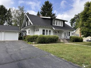 275 W Vesey Street, Petersburg, MI 49270