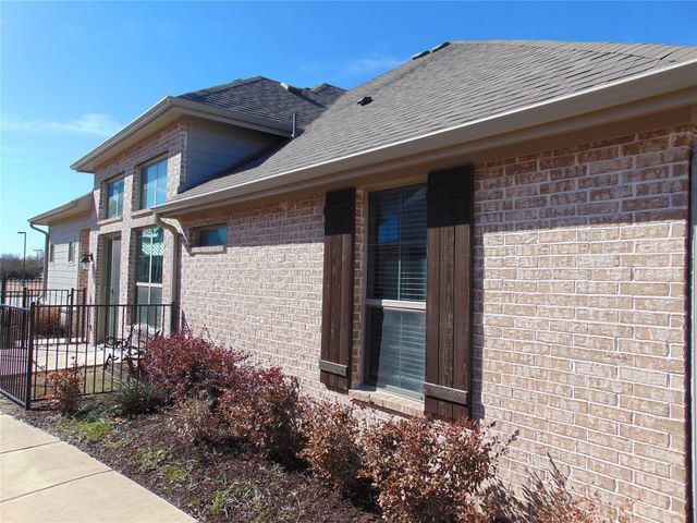 2649 Chardonnay Court, Grand Prairie, TX 75054