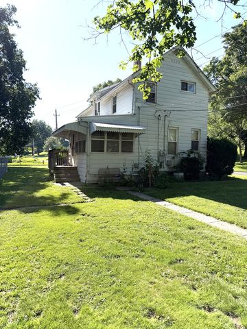 739 N Howell Street, Davenport, IA 52802