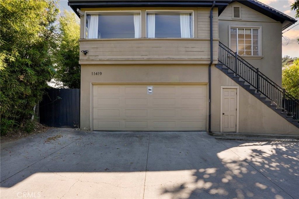 11419 Sunshine Terrace, Studio City, CA 91604 — photo 2