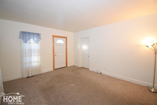 724 N Dewey Street, Owosso, MI 48867