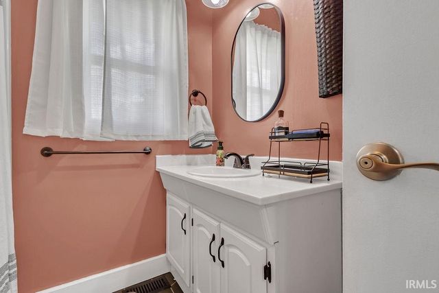 109 W Ritter Street, Ellettsville, IN 47429