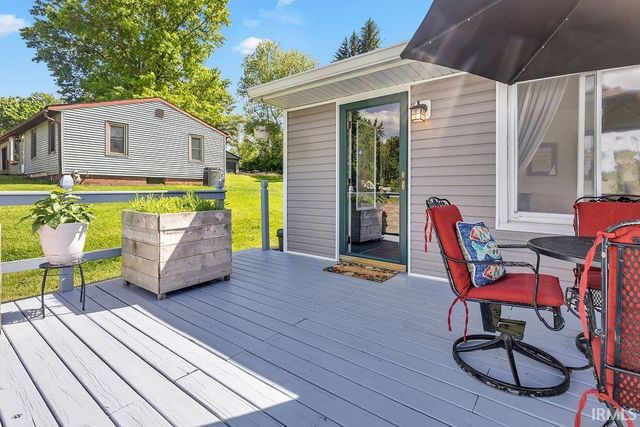 109 W Ritter Street, Ellettsville, IN 47429